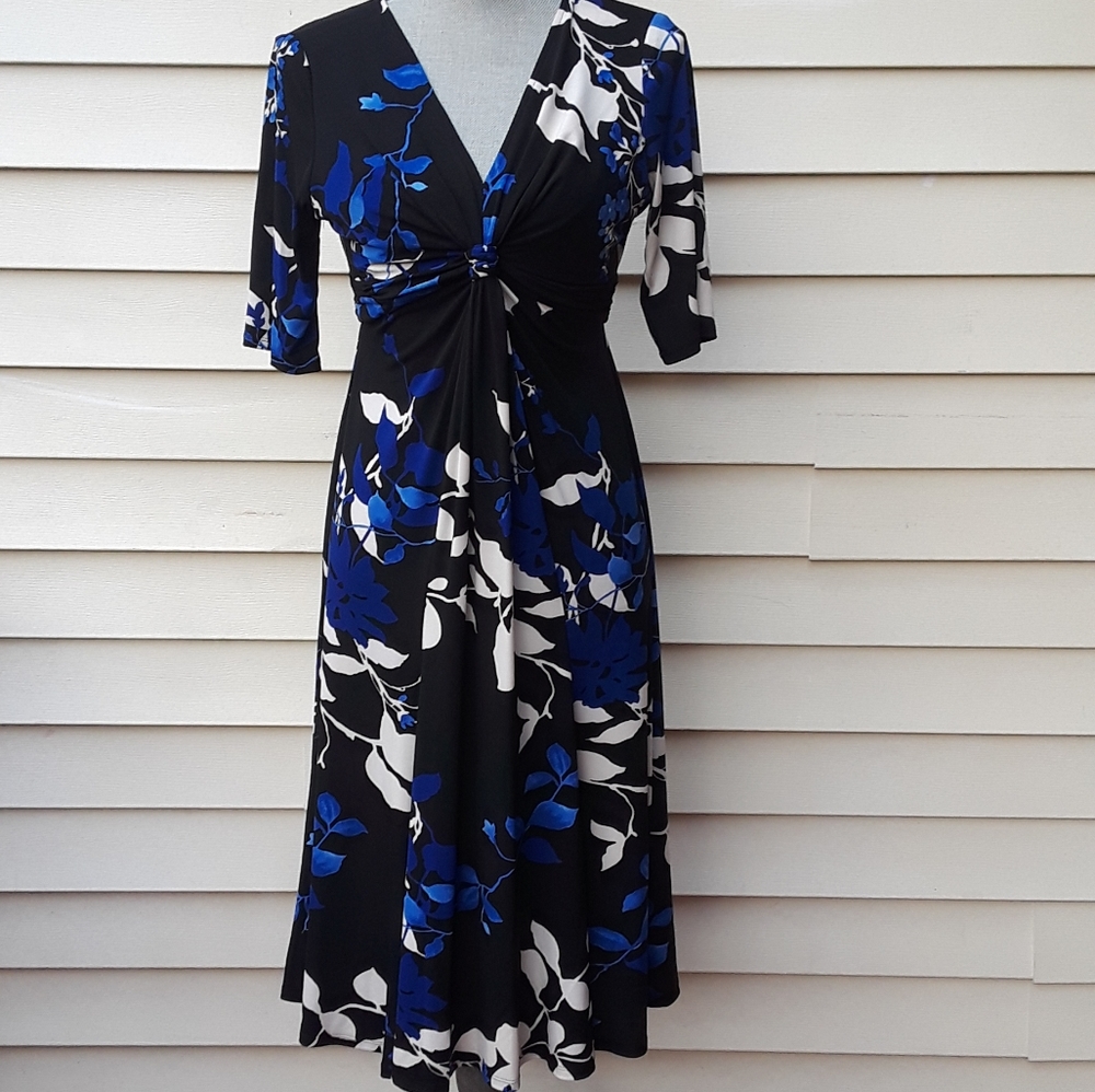 Jones new York dress size 6 black blue and white